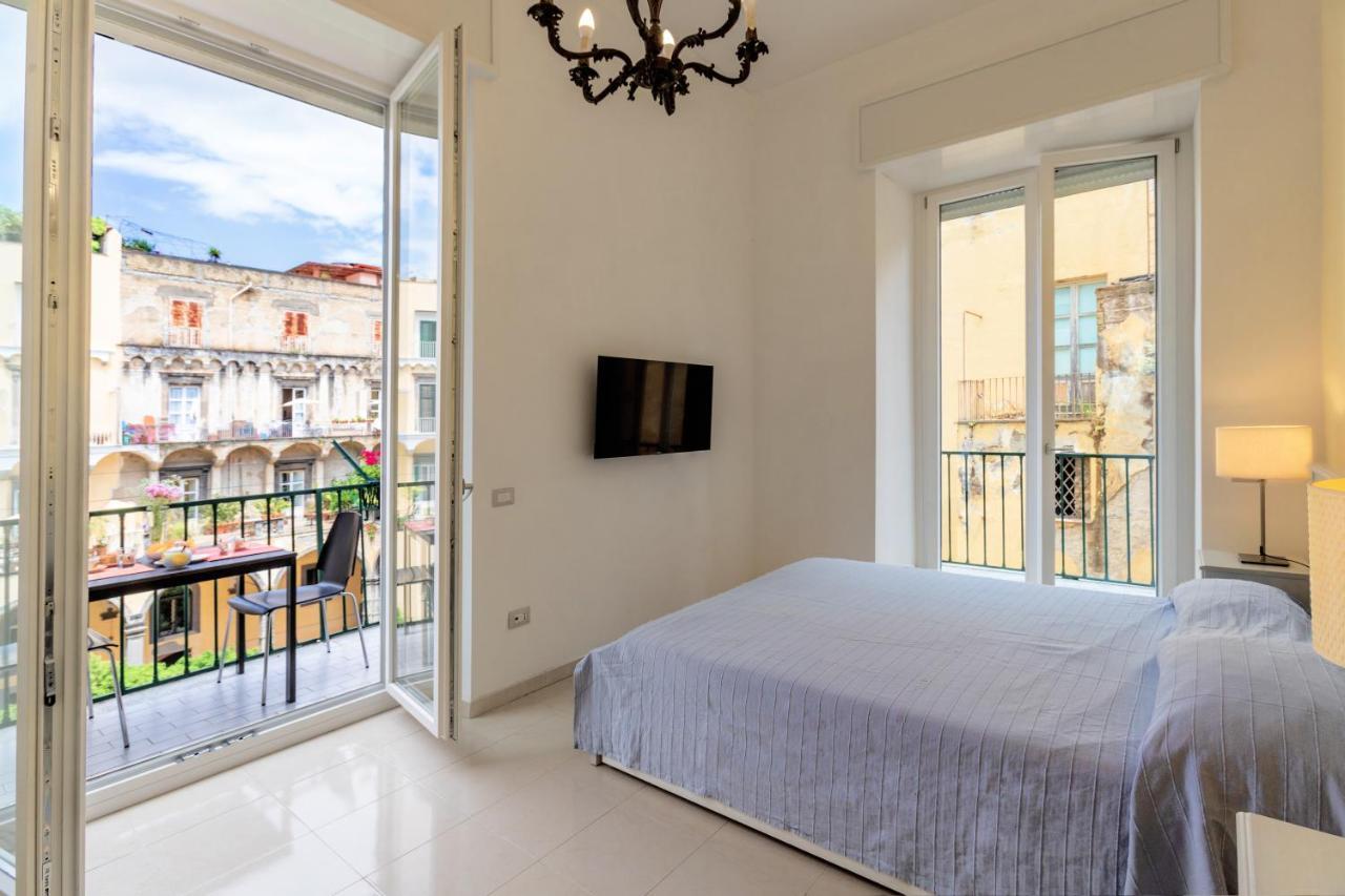 Cloistervista Apartment Napoli Bagian luar foto