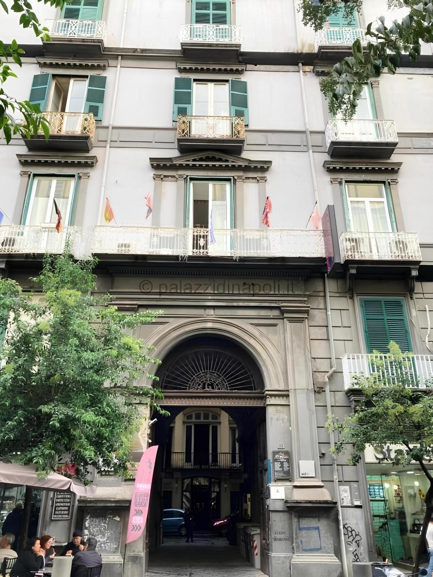 Cloistervista Apartment Napoli Bagian luar foto